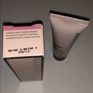 Mary Kay timewise foundation